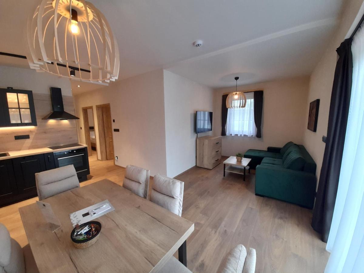 Residence Klazary U Zumberka - Terasove Apartmany Kamenna Kültér fotó