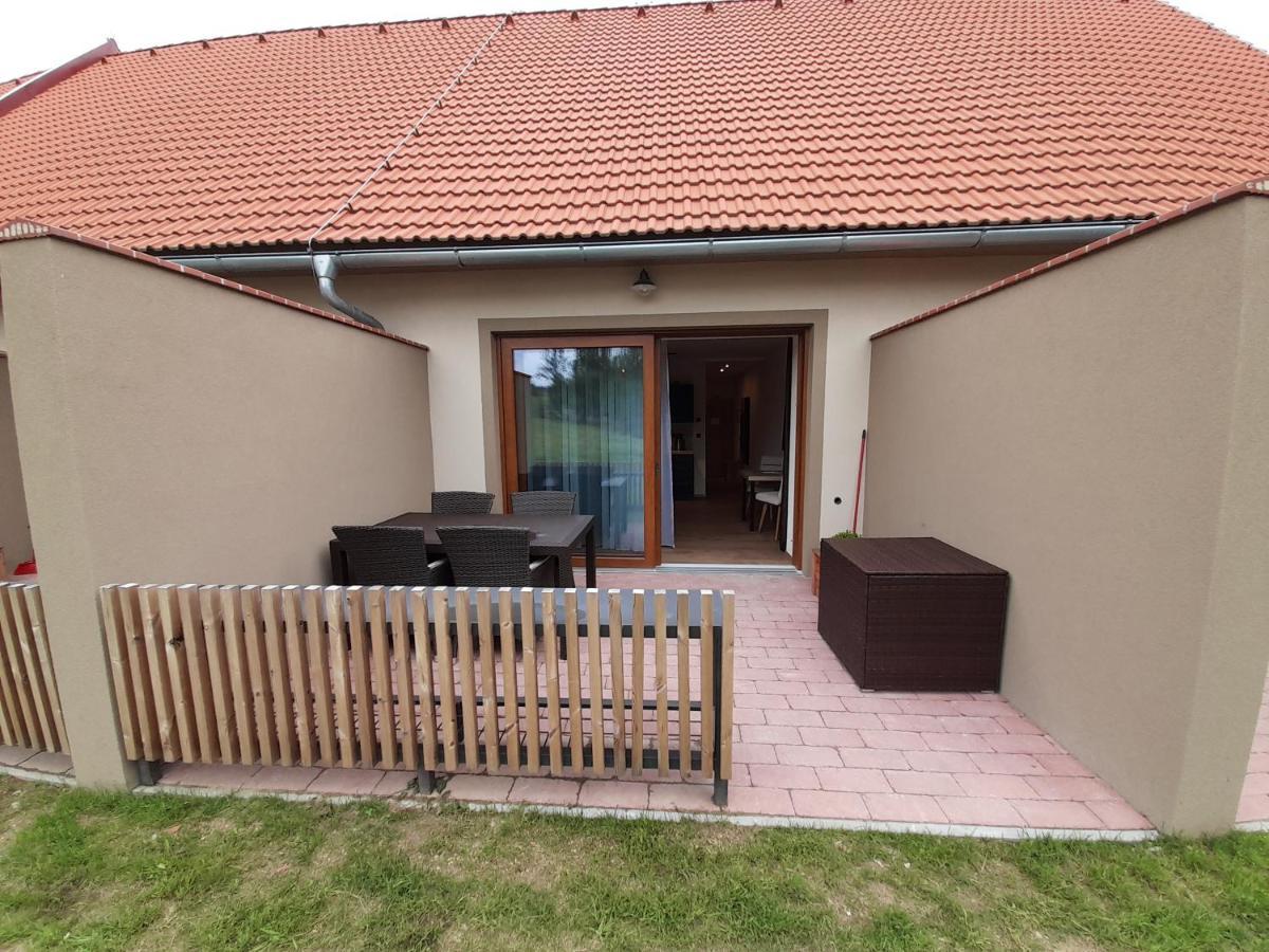 Residence Klazary U Zumberka - Terasove Apartmany Kamenna Kültér fotó
